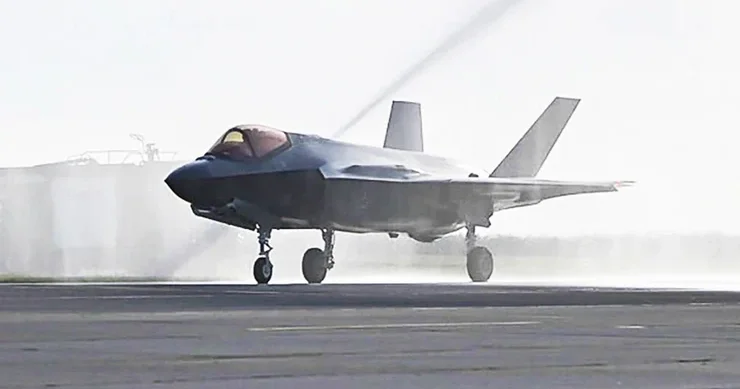 Polşaya ilk F 35 qırıcıları təhvil verilib