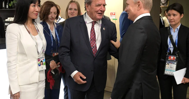 Путин: Дружу со Шредером. Что здесь плохого?