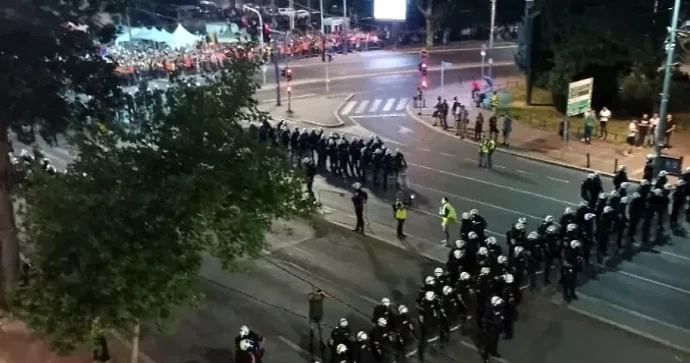 DİN: Altı polis əməkdaşı yaralanıb