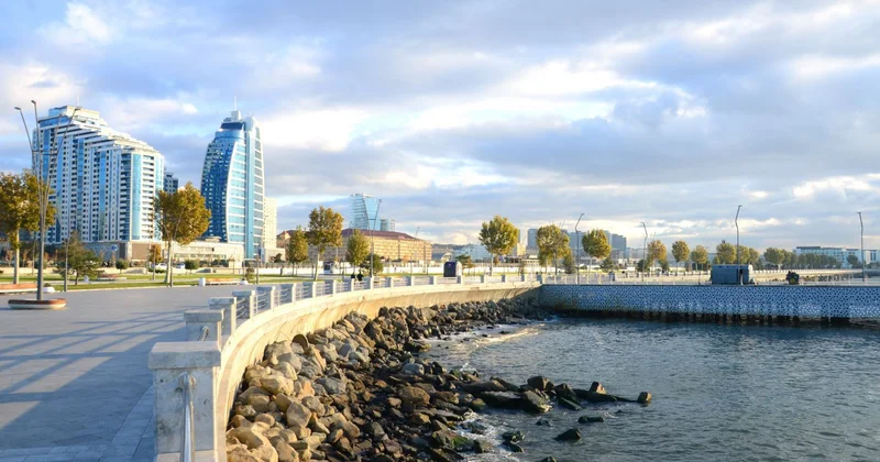 Ağ Şəhər bulvarında meyit aşkarlanıb