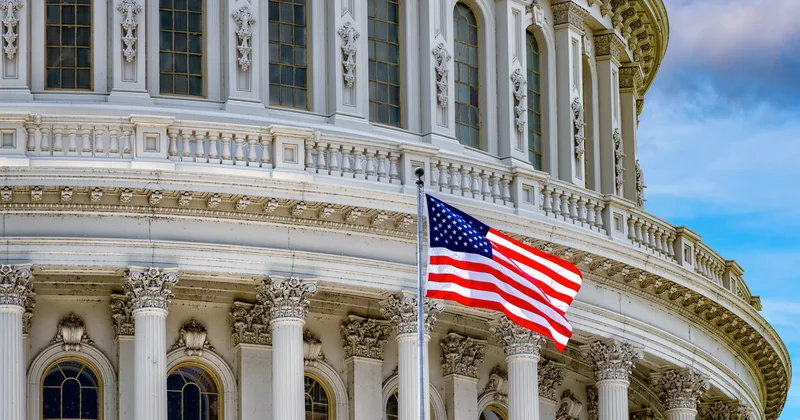 Законпроект Трампа о сокращении госрасходов поддержали в Сенате