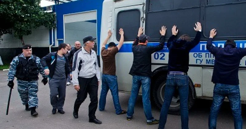 ОМОН начал охоту на азербайджанцев в Воронеже видео