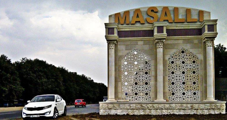 Masallıda kürəkən 4 nəfəri yaraladı, qaynanası öldü