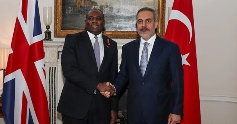 Fidan britaniyalı həmkarı ilə Yaxın Şərq, Ukrayna və İranı müzakirə edəcək