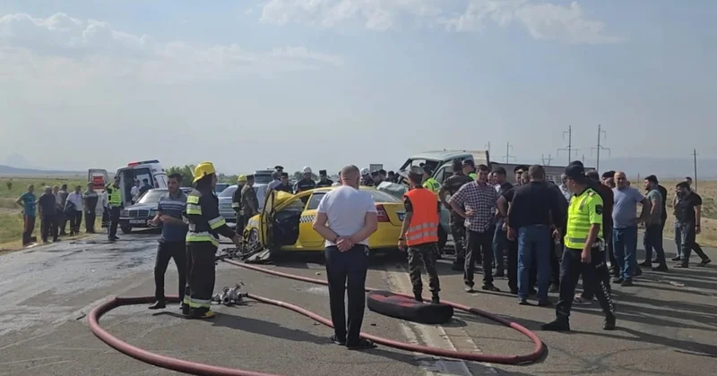 Naxçıvan Sədərək magistralında ağır yol qəzası baş verib