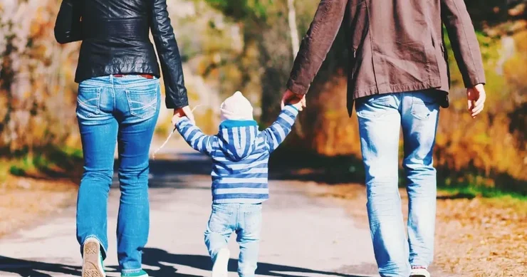 Son altı ayda Azərbaycanda 73 uşaq övladlığa verilib