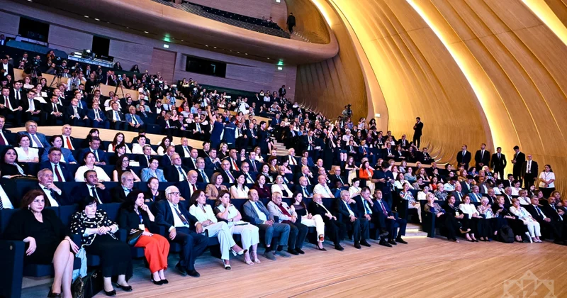 20 ölkənin alimləri Bakıda bir araya gəldi