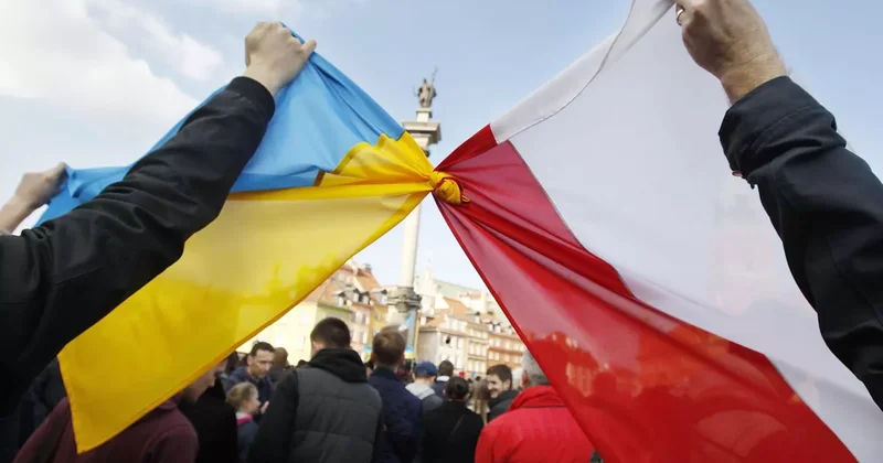 В Польше призвали прекратить помощь Украине