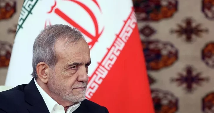 Президент Ирана сообщил о разморозке половины иранских активов в Катаре