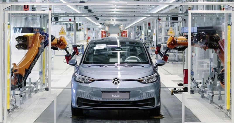 Böhran dərinləşir: Volkswagen məşhur brendlərini sata bilər