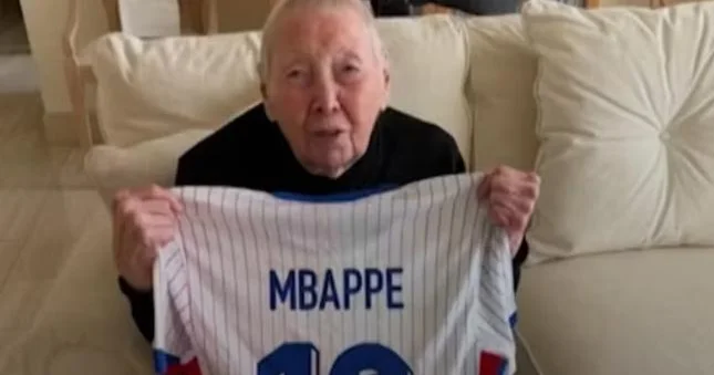 Fransa millisindən 96 yaşlı azarkeşə Mbappe jesti
