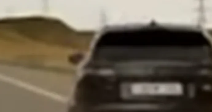 Şamaxı yolunda DƏHŞƏT: Qarşıdan gələn avtomobilin təkəri çıxaraq Range Rover ə çırpıldı ANBAAN VİDEO