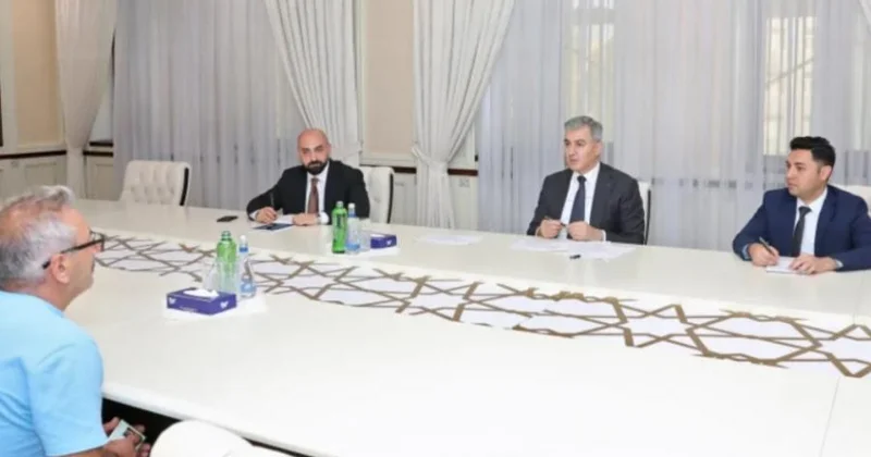 Vüsal Hüseynov vətəndaşları qəbul edib