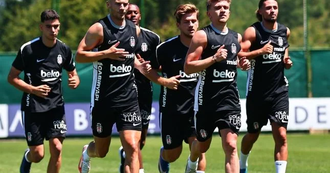 Beşiktaş 7 futbolçusunu göndərə bilər