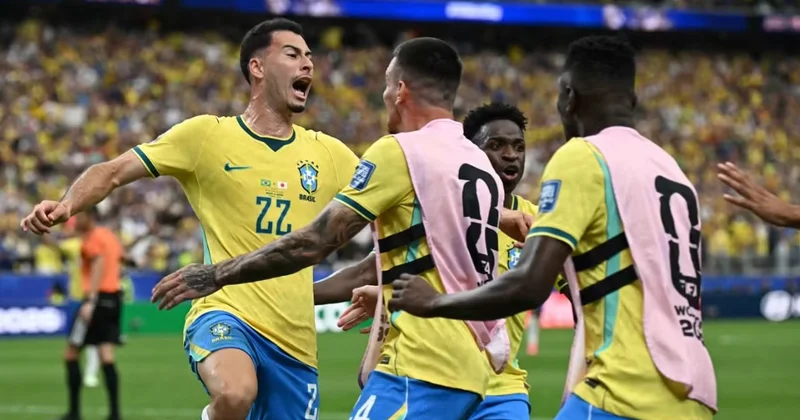 Braziliya dünya çempionatında növbəti mərhələyə yüksəldi