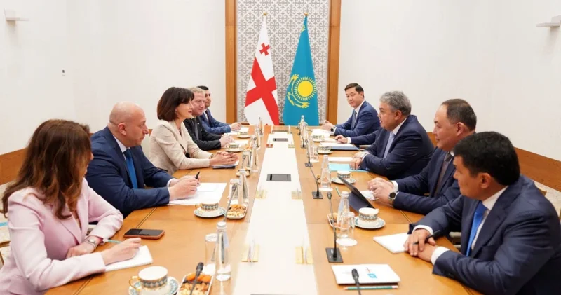 Qazaxıstan və Gürcüstan strateji tərəfdaşlığa dair bəyanat imzalayacaq