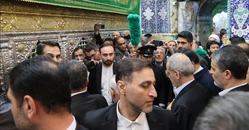Məsud Pezeşkian Qumda: “Məndə sığar iki cahan” səsləndi VİDEO
