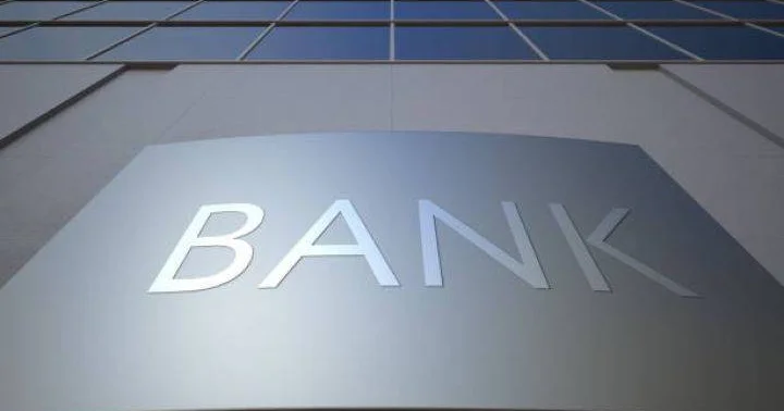 Bir ayda Azərbaycanda 6 bank filialı və 1 şöbə bağlanıb
