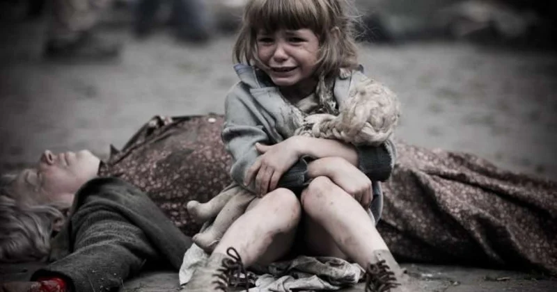 Körpələrdən biri can verir, digəri ölmüş anasının döşünü axtarırdı... Rusların törətdiyi dəhşətlər