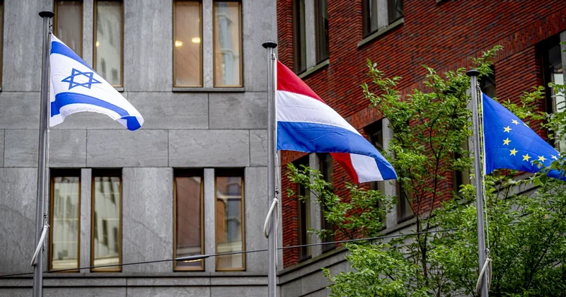 Niderlandla İsrail arasında diplomatik qalmaqal yaranıb