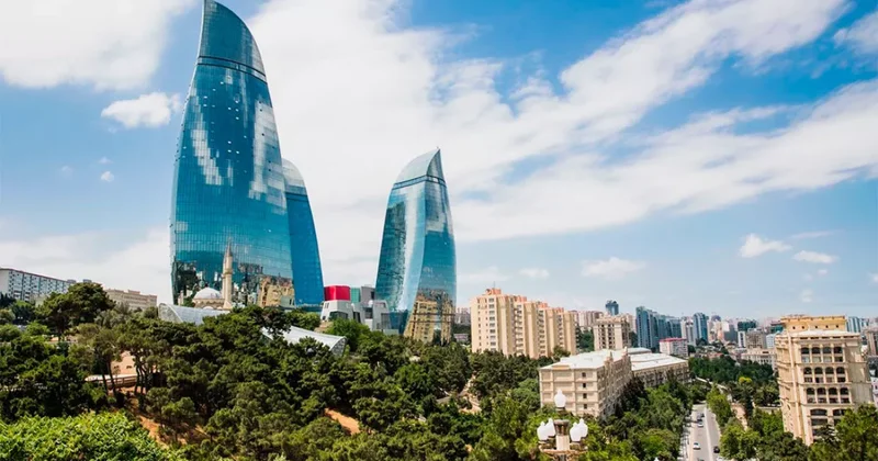 Один из старейших университетов Азербайджана переименуют в 9 й раз Возрождение легенды / ОФИЦИАЛЬНО