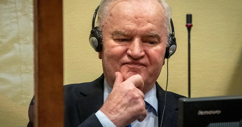 Суд Гааги оставил Младича в тюрьме