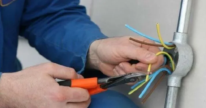 Peşəkar olmayan müdaxilə: Elektrik təsərrüfatında ÖLÜMCÜL RİSK
