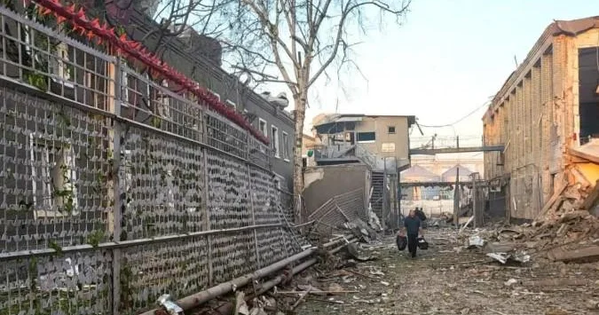 Ruslar Zaporojyedə həbsxananı bombalayıb Xeyli sayda məhbus həlak olub + VİDEO