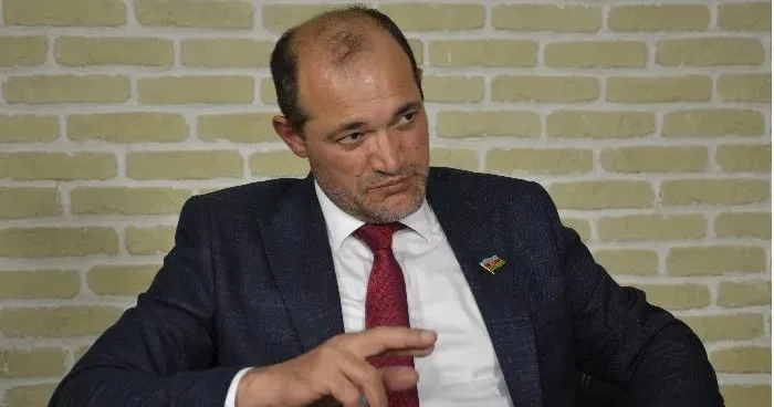 “Sülh müqaviləsi hazırdır, lakin Ermənistanın iki öhdəliyi qalır” Razi Nurullayev