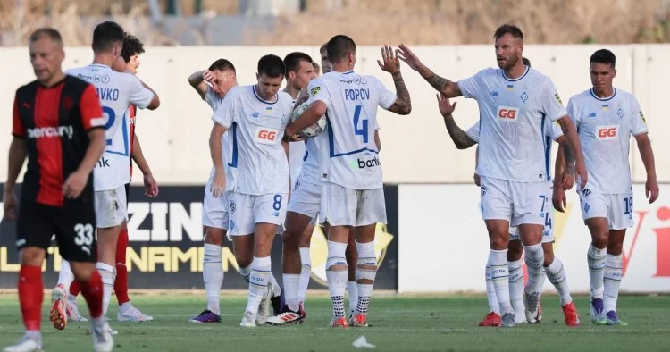 Çempionlar Liqası: Srvena Zvezda və Dinamo cavab matçına çıxacaq
