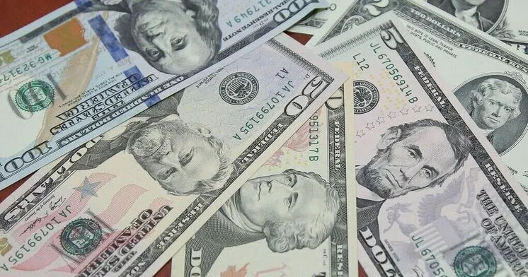 Rusiyada dollar KƏSKİN BAHALAŞDI