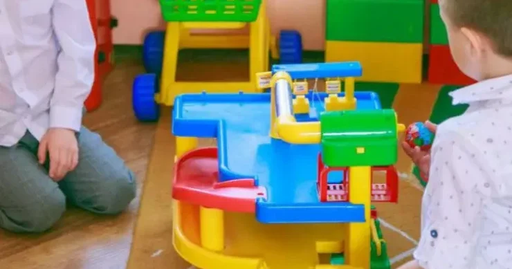 Uşaqlar niyə birinci dəfə deyilənləri eşitmir? SƏBƏB