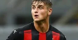 “Milan” hücumçusunu icarəyə göndərdi