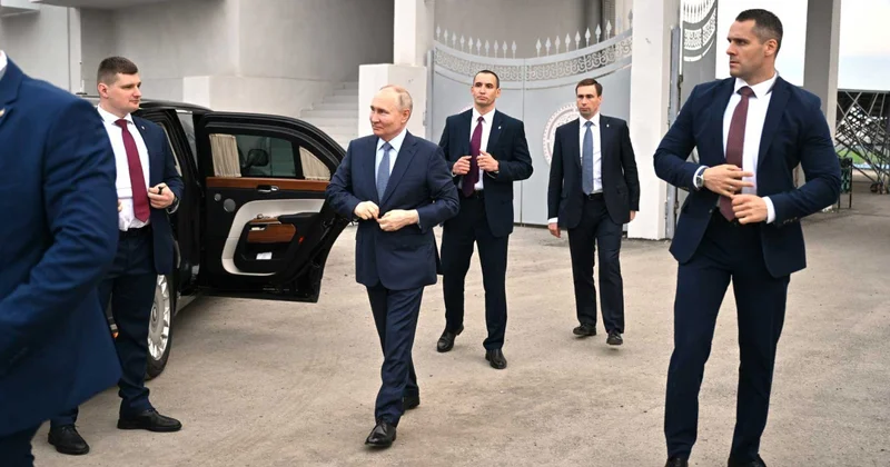Охранники Путина начали носить дроны ВИДЕО
