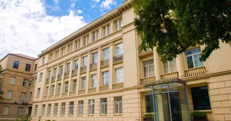 Təqaüd artımları 160 mindən çox tələbəni əhatə edəcək RƏSMİ