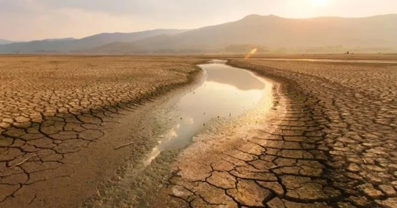 Иран остался без воды: жители уезжают к Каспийскому морю