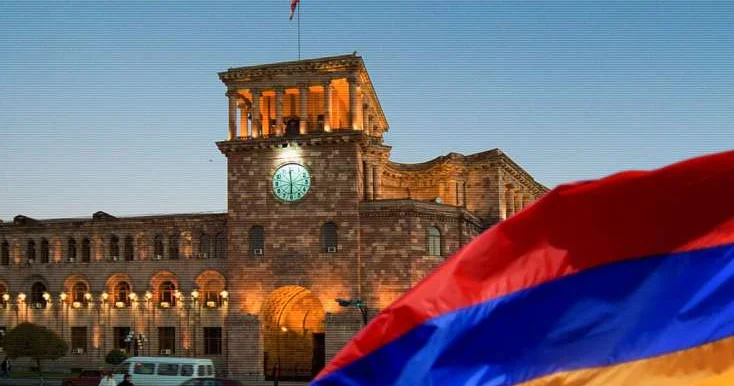 Ermənistanda ictimai rəy dəyişir: Bu dəyişiklik axtarış xarakteri daşıyır