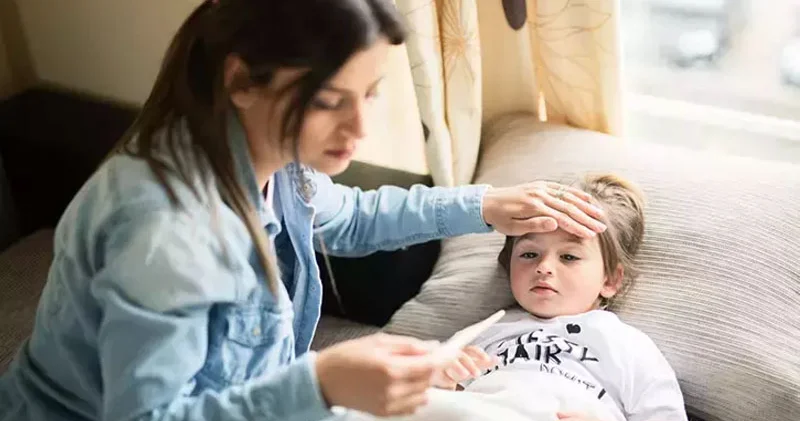 Qızdırma, ishal və qusma Hər uşaqlı evdə olması vacib olan 7 dərman