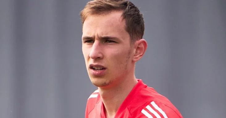 Bayern in futbolçusu İsveçrə klubunda RƏSMİ