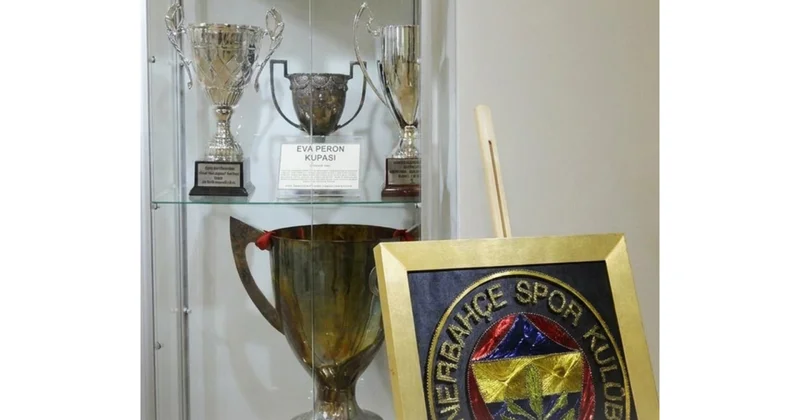 Bu kubokdan təkcə Fənərbağça da var (Video)