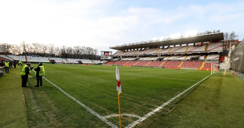 Rayo Valyekano ilk ev oyununu başqa stadionda keçirəcək