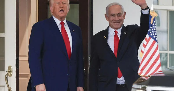 WSJ: Tramp Netanyahuya Ağ Evdə həmişəkindən daha soyuq münasibət göstərib
