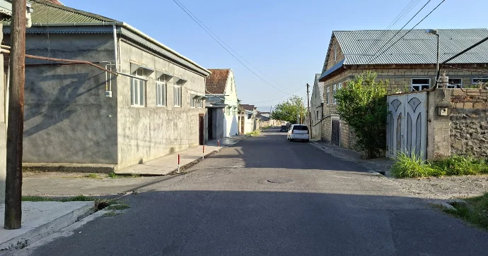 Şəkinin üçadlı küçəsi FOTO