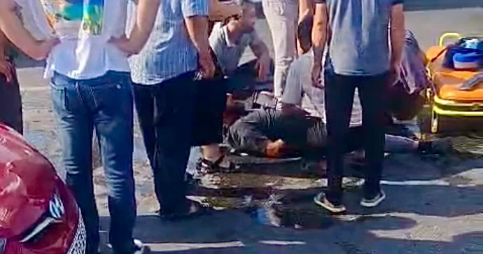Novxanıda qadın sürücü yolu keçən piyadaları vurdu VİDEO