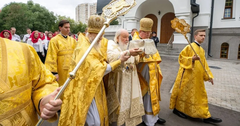 Ukrayna Luqanska hücum etdi Rahib həyatını itirdi