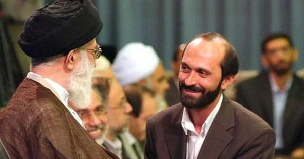 Xameneinin “Quran qarisi”nə sui qəsd edildi