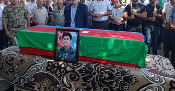 İtkin düşmüş şəhid Rizvan Hacıyev dəfn edildi YENİLƏNİB