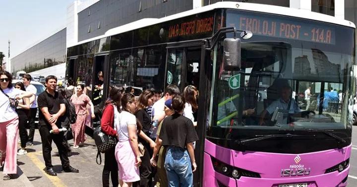 “Ailədən 4 nəfər marşrutdan istifadə etsə, aylıq nəqliyyat xərci 400 manata çatacaq” Ekspertdən ETİRAZ