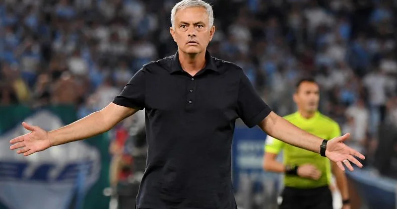 Mourinyo Fənərbağça dan rəsmən GETDİ