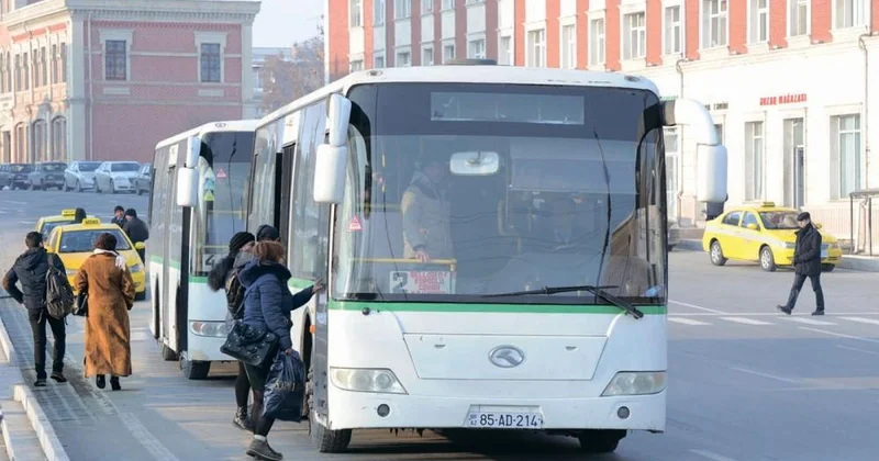 Naxçıvanda avtobus tapmaq müşkülə çevrilib Yerli sakinlər durumdan narazıdır